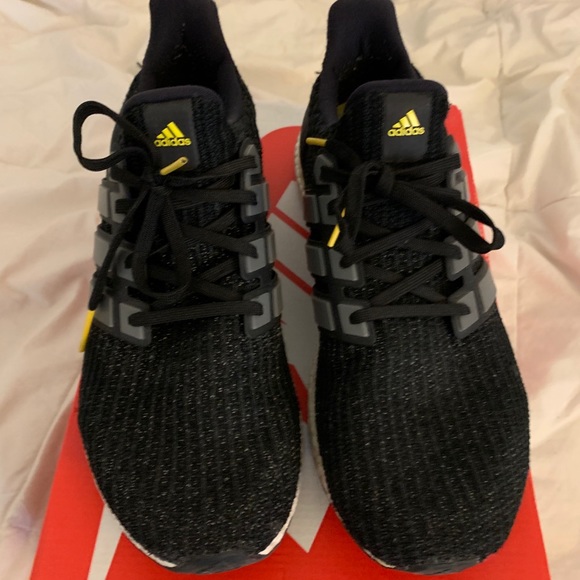 Adidas Men’s Ultraboost 4.0 LTD 5th Anniversary - Picture 3 of 6